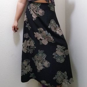 Vintage 90s Black Floral Maxi Skirt - image 1